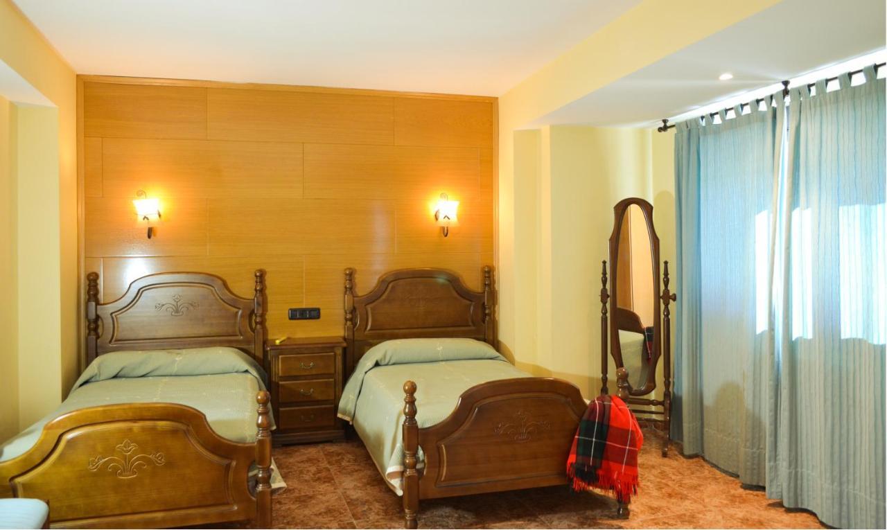 Hotel Suiza Bronchales Exteriér fotografie