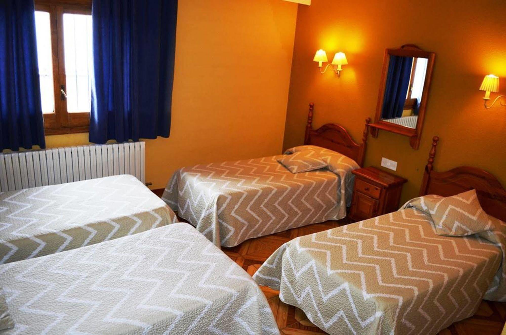 Hotel Suiza Bronchales Exteriér fotografie